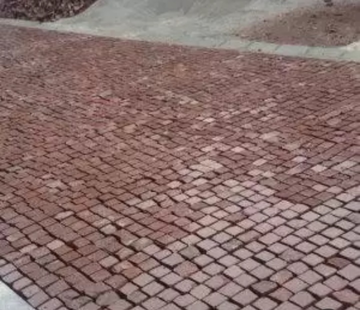 سنگ کوبیک صورتی شیراز