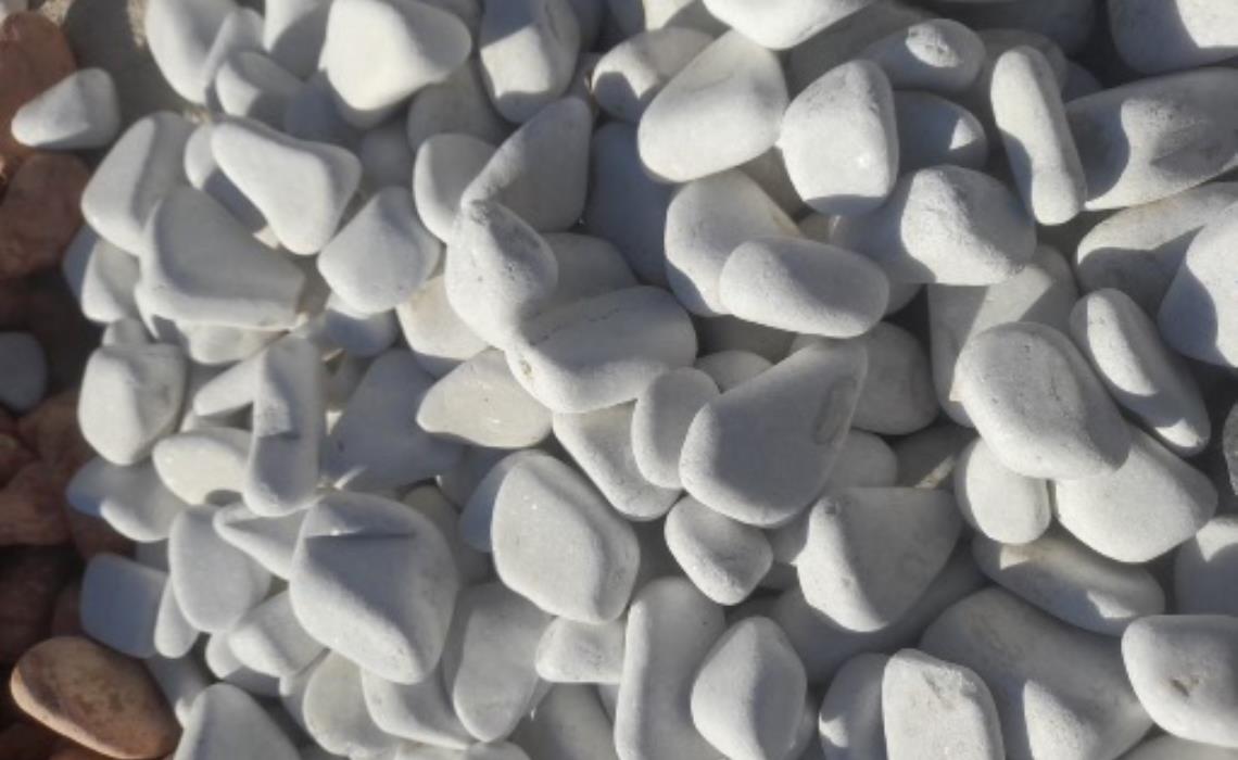 قلوه سنگ سفید