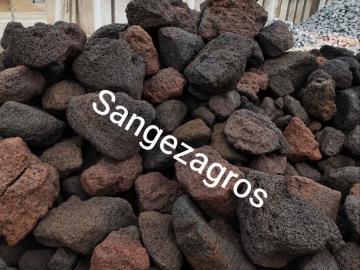 سنگ آتشفشانی مرجانی طبیعی | سنگ مناسب آبنما و محوطه‌سازی باغ و ویلا سنگ زاگرس شیراز